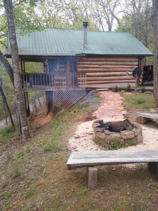 The Pine Knot Cabin Sevierville Exterior photo
